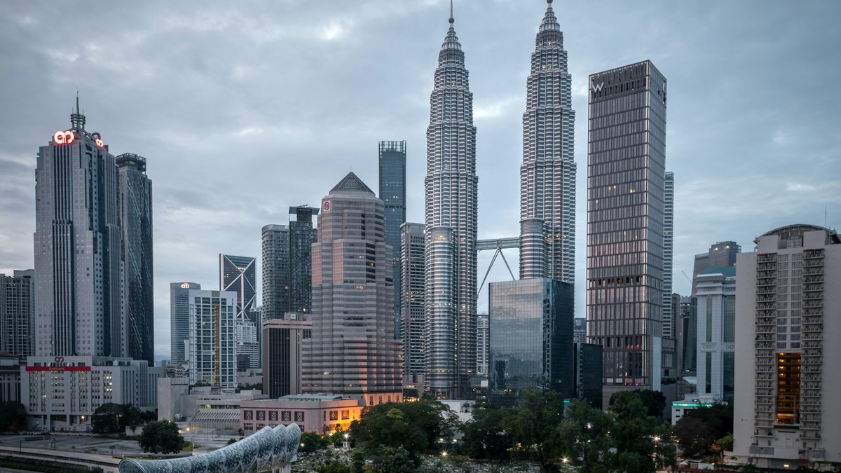 Digital Nomad Guide to Kuala Lumpur 2026